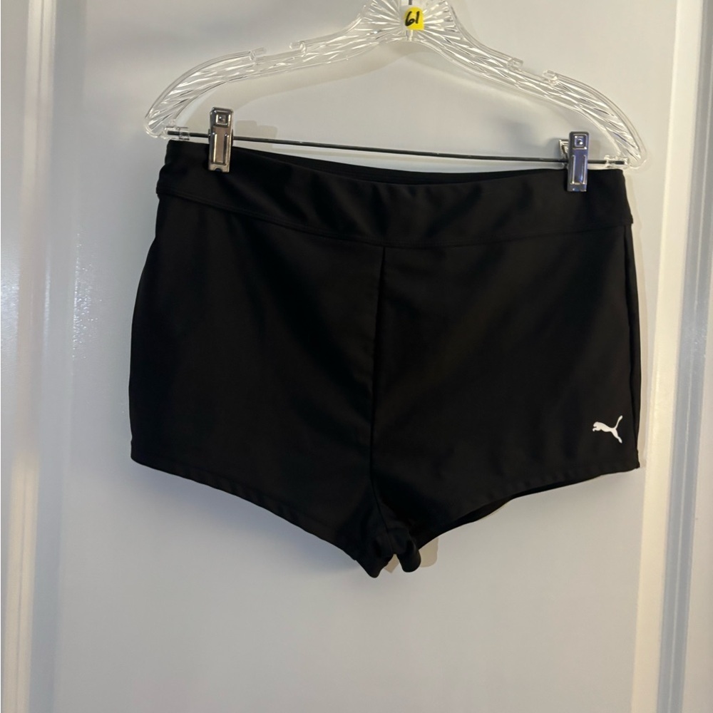 PUMA Women's Black Athletic Shorts Sz L